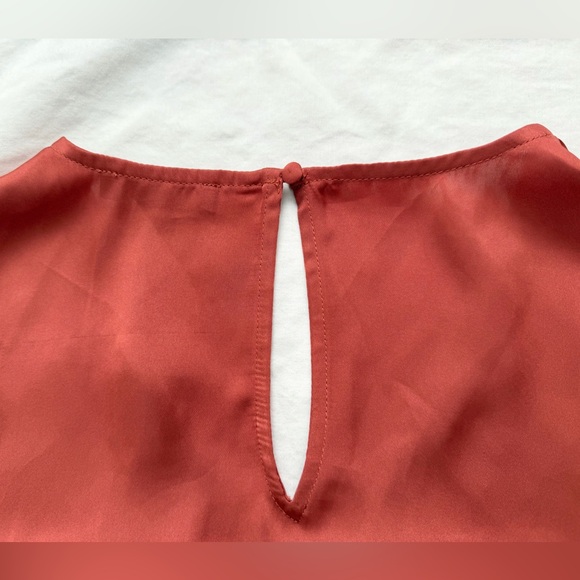 Express Satin Texture Tiered Rust Puff Long Sleeve Smock Waist Maxi Dress | XS - Picture 7 of 16